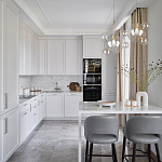 Подвесной светильник со стеклянными плафоном в виде шара и золотыми деталями & Coombes варинант исполнения - 4 | Loft Concept в Кирове