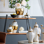 Ваза белая с крышкой и золотистыми фрагментами Chinoiserie Ceramics варинант исполнения - 3 | Loft Concept в Кирове