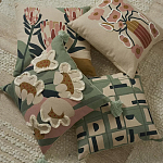 Подушка с цветочным принтом и кисточками Blooming Elegance Daisy варинант исполнения - 5 | Loft Concept в Кирове