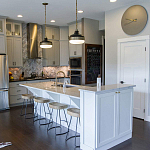 Подвесной светильник с круглым белым плафоном в индустриальном стиле Feiss варинант исполнения - 7 | Loft Concept в Кирове