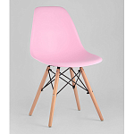 Пластиковый стул на ножках из массива бука Eames Pink варинант исполнения - 1 | Loft Concept в Кирове