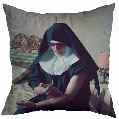 Декоративная подушка Seletti Cushion Nun Декоративная подушка Seletti Cushion Nun