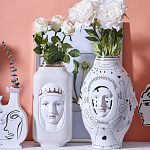 Ваза с декоративными лицами и графическими элементами в виде сердец и символов Faces of Imagination варинант исполнения - 2 | Loft Concept в Кирове