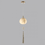 Подвесной светильник с шарообразным плафоном из белого стекла с подвеской из камня и кисточкой Agatelle варинант исполнения - 4 | Loft Concept в Кирове