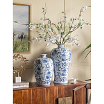 Ваза фарфоровая с узким горлышком и синими цветочными мотивами Independence варинант исполнения - 6 | Loft Concept в Кирове