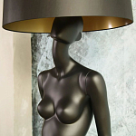 Лампа MANNEQUIN LAMP с абажуром модельный позинг варинант исполнения - 4 | Loft Concept в Кирове