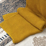Плед из хлопка жемчужной вязки горчичного цвета Waffle Comfort варинант исполнения - 6 | Loft Concept в Кирове