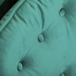 Кресло с мягкой обивкой из велюра на 4-х ножках из массива березы Scarlett Armchair green варинант исполнения - 4 | Loft Concept в Кирове