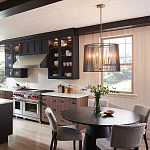 Люстра цвета латунь с 6-ю лампами свечами внутри цилиндрического абажура из черных металлических реек Kichler варинант исполнения - 8 | Loft Concept в Кирове