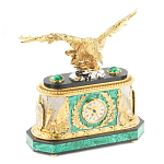 Часы настольные из натурального камня Малахит с декором в виде орла в подарочной коробке Eagle Stone Clock варинант исполнения - 2 | Loft Concept в Кирове