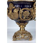 Чаша темно-синего цвета с фигурками ангелов и рельефным декором Eden Garden porcelain and bronze варинант исполнения - 3 | Loft Concept в Кирове