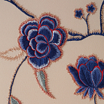 Обои с вышивкой ручной работы Flora Catherine colourway on Liso Pearl wool sateen варинант исполнения - 5 | Loft Concept в Кирове