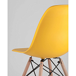 Пластиковый стул на ножках из массива бука Eames Yellow варинант исполнения - 3 | Loft Concept в Кирове