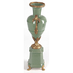 Ваза зеленого цвета из фарфора на высокой подставке с бронзовыми ручками Eden Garden porcelain and bronze варинант исполнения - 3 | Loft Concept в Кирове