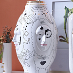 Ваза с декоративными лицами и графическими элементами в виде сердец и символов Faces of Imagination варинант исполнения - 7 | Loft Concept в Кирове