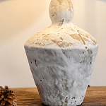 Настольная лампа с керамическим фактурным основанием и тканевым абажуром Eastern Tale варинант исполнения - 4 | Loft Concept в Кирове