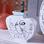 Ваза плоская белая с абстрактными черными линиями в форме лиц Faces of Imagination варинант исполнения - 3 | Loft Concept в Кирове